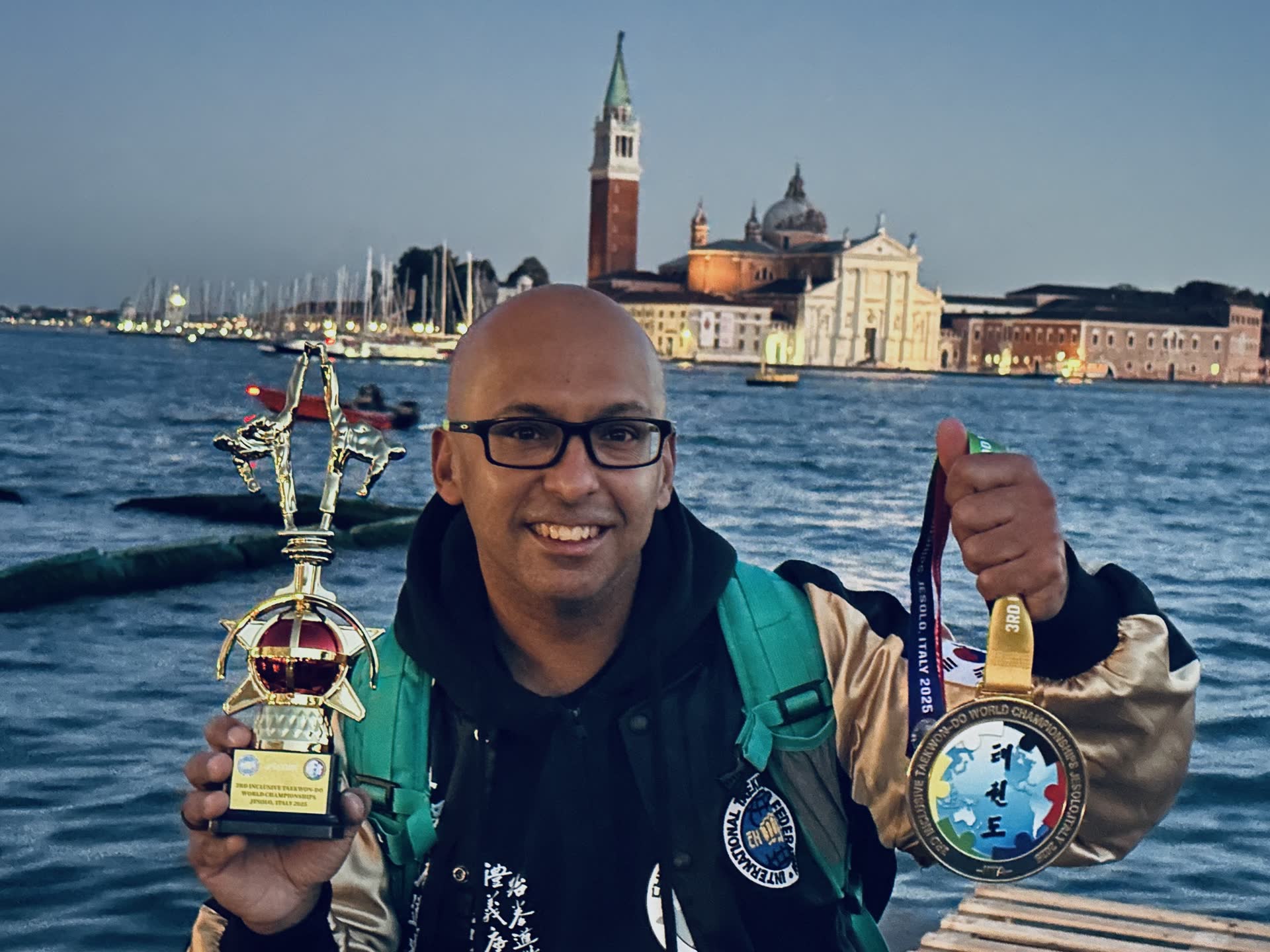 David met medailles en beker op het WK in Italië
